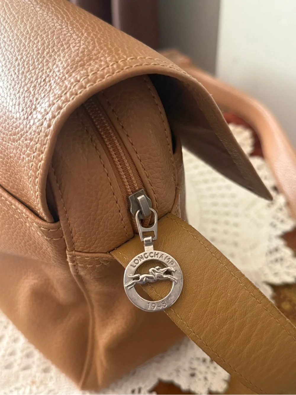 Longchamp Tan Leather Shoulder Bag with Buckled Flap